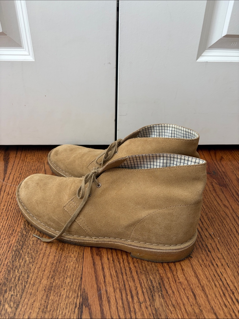 Clarks Men's Suede Chukka Boots in Tan Size 9.5 - Picture 3 of 4